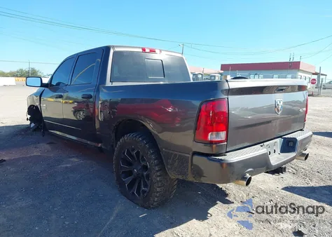 2017 Ram 1500 Express 4X4 5'7 Box из США, поврежденный, VIN 3C6RR7KT1HG795779